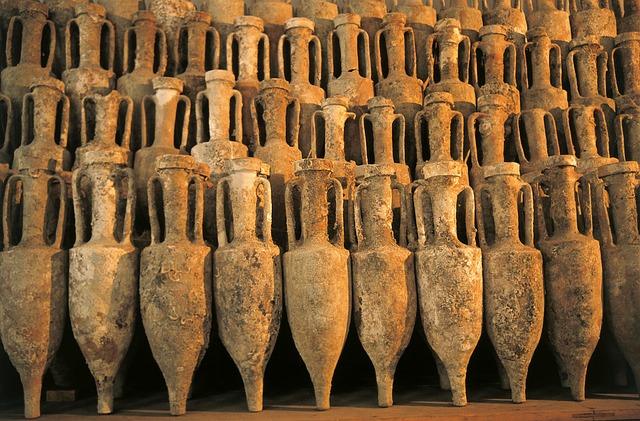 amphora shape pottery wine containers