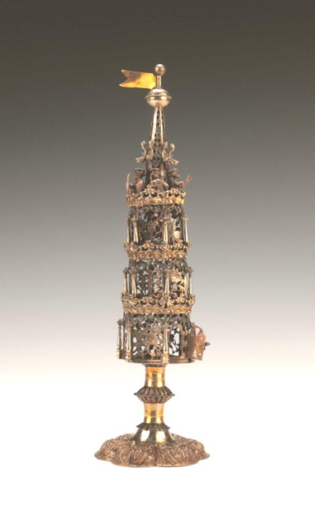 havdalah spice tower with flag